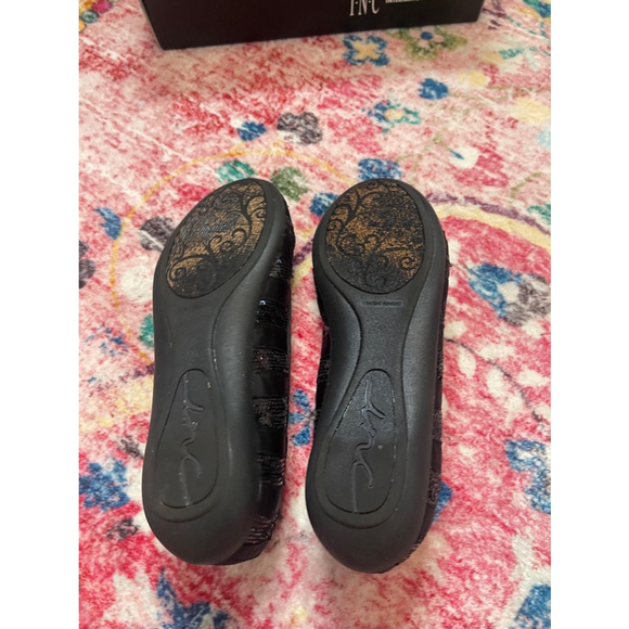 Women's INC Black‎ Sequin Flats Size 7M
Worn once - Picture 5 of 6